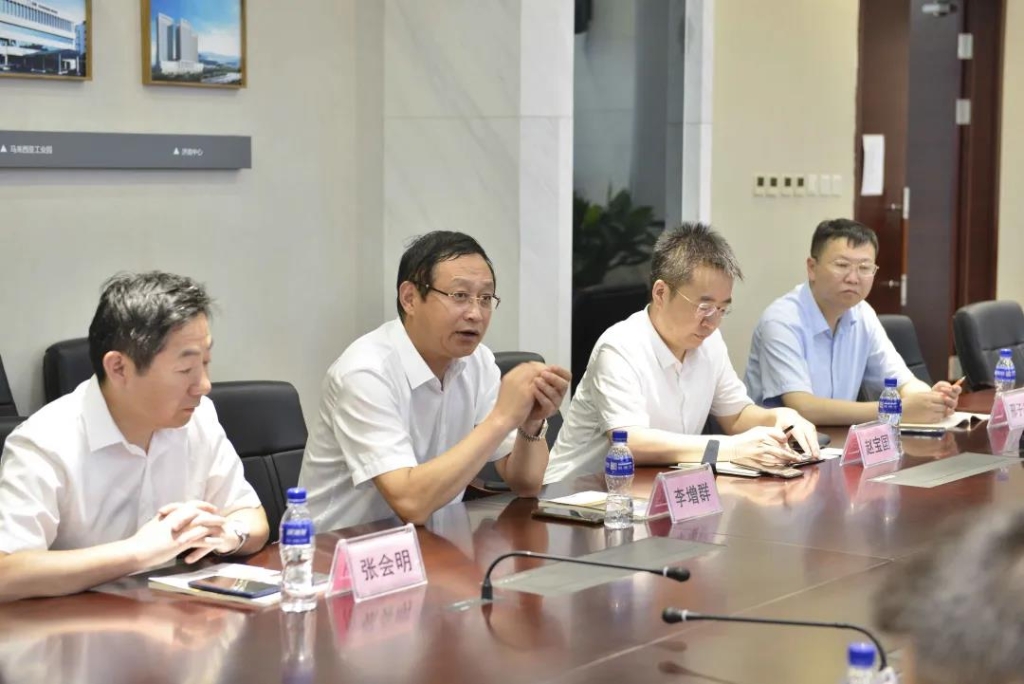 新葡的京集团350vip8888集团与重塑集团签订战略合作协议